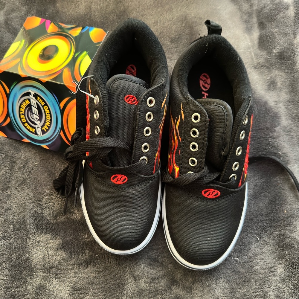 Heelys Black and Red Sneakers with Vibrant Accents